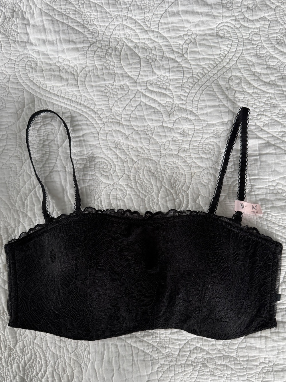Victoria’s Secret Black Lace Bandeau Bralette with Adjustable Straps - M